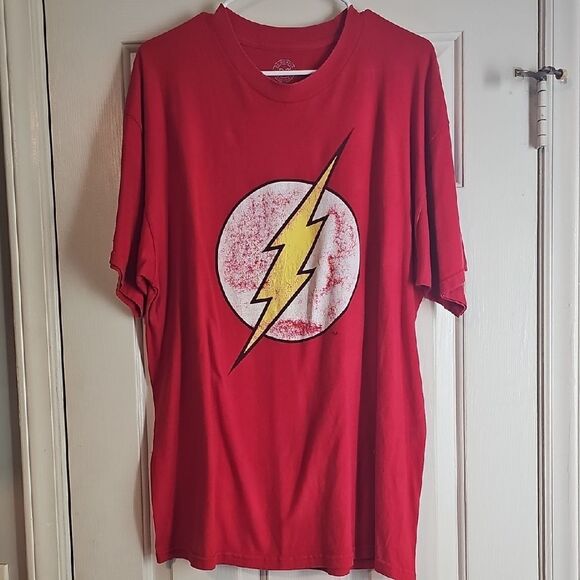 DC Comics Originals Red Cotton Tee - Picture 1 of 5